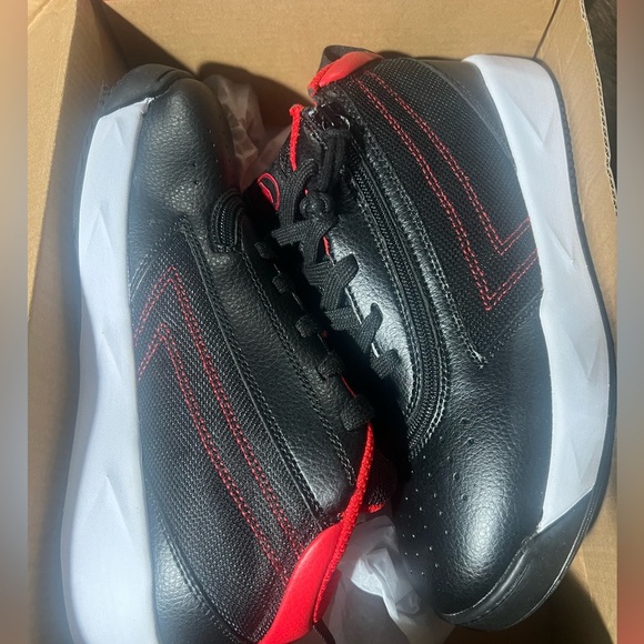 Billy • Sport Hoop Sneakers - Picture 7 of 8